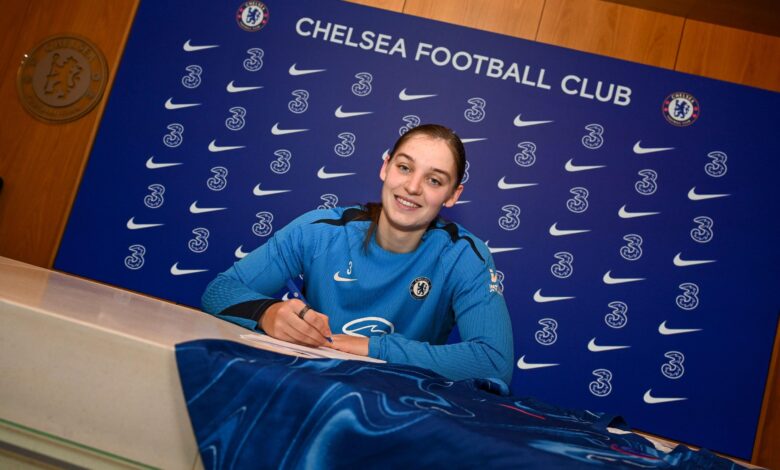 Aniek Nouwen Joins Crystal Palace on Loan