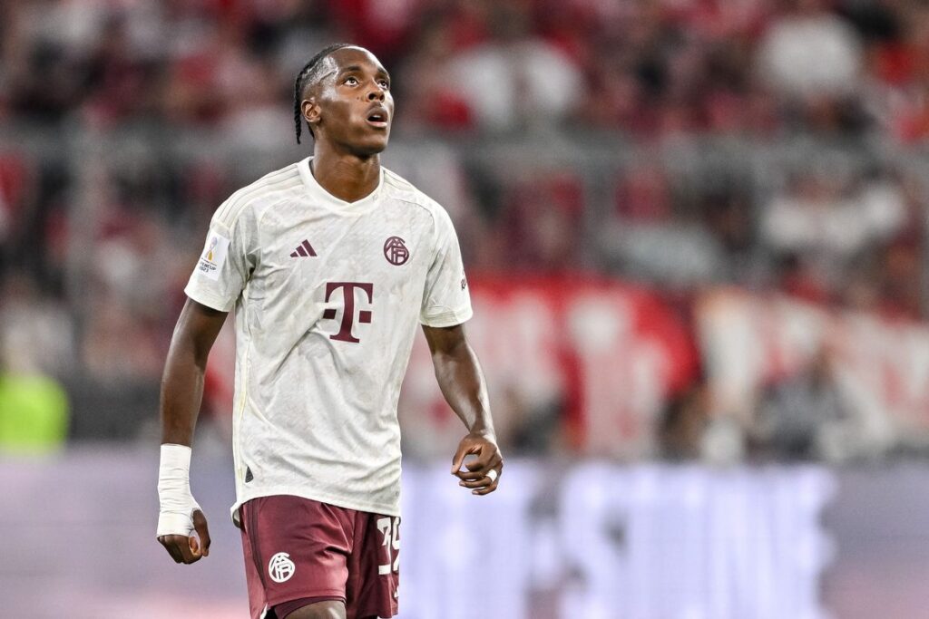 Chelsea Make Enquiry for Mathys Tel