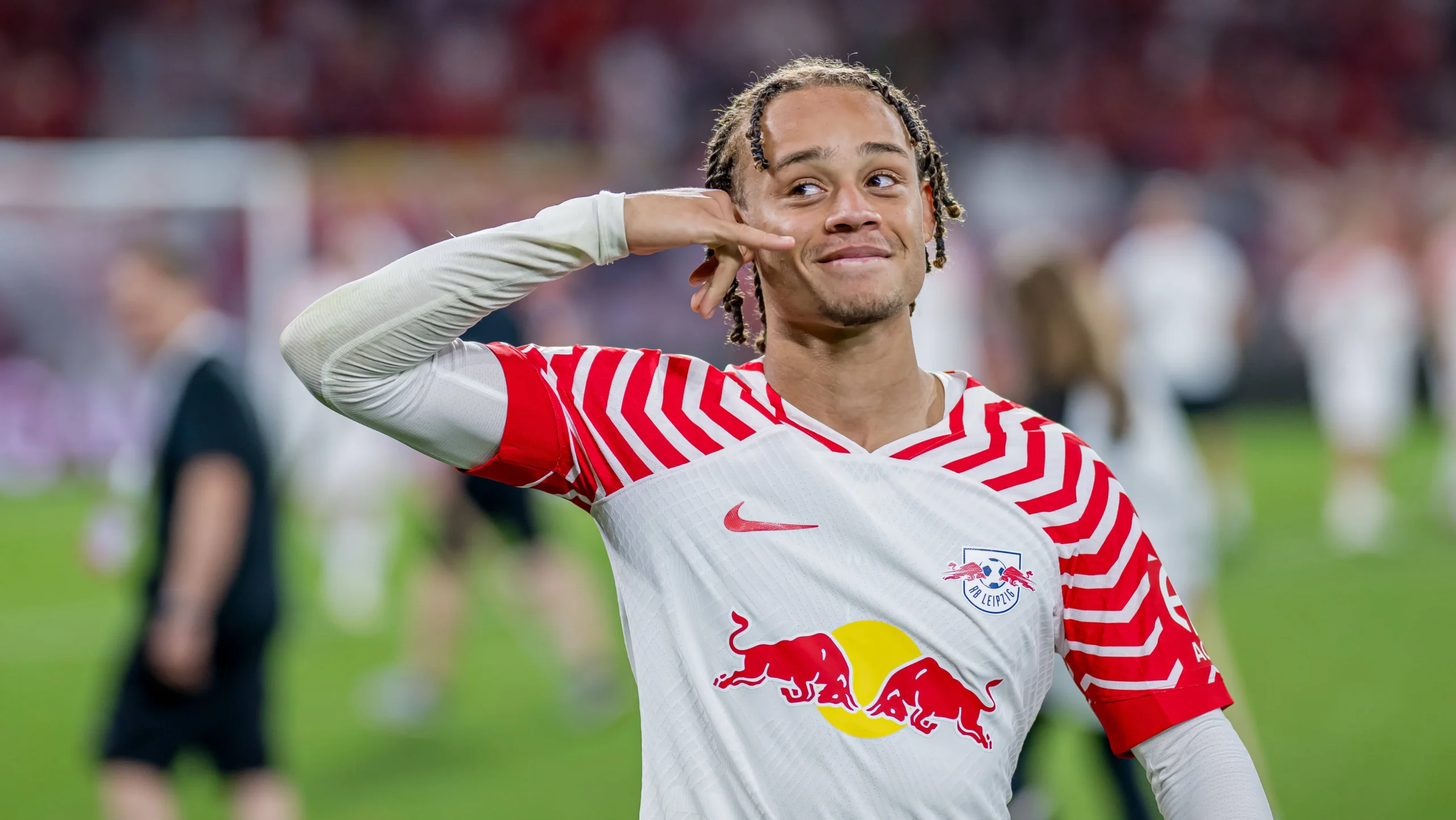 Bayern Attempting to Hijack Chelsea’s Move for Xavi Simons