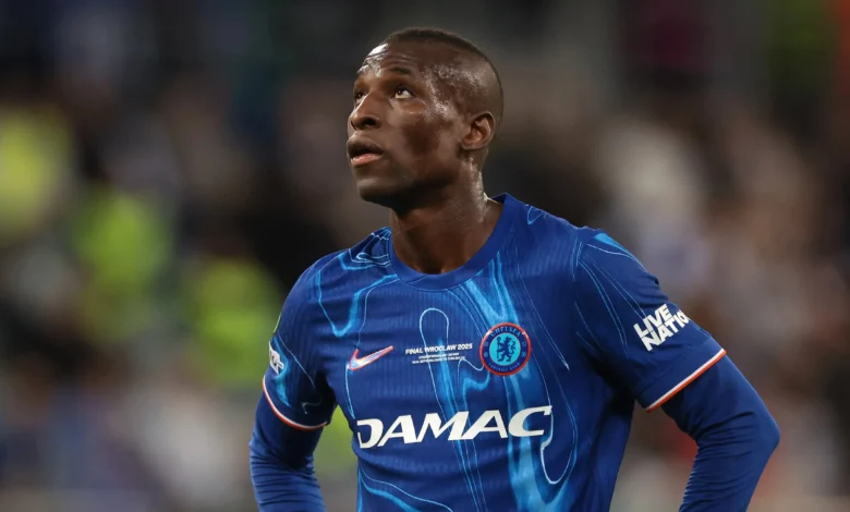 Chelsea Delay Jackson Exit Amid Isak Transfer Domino